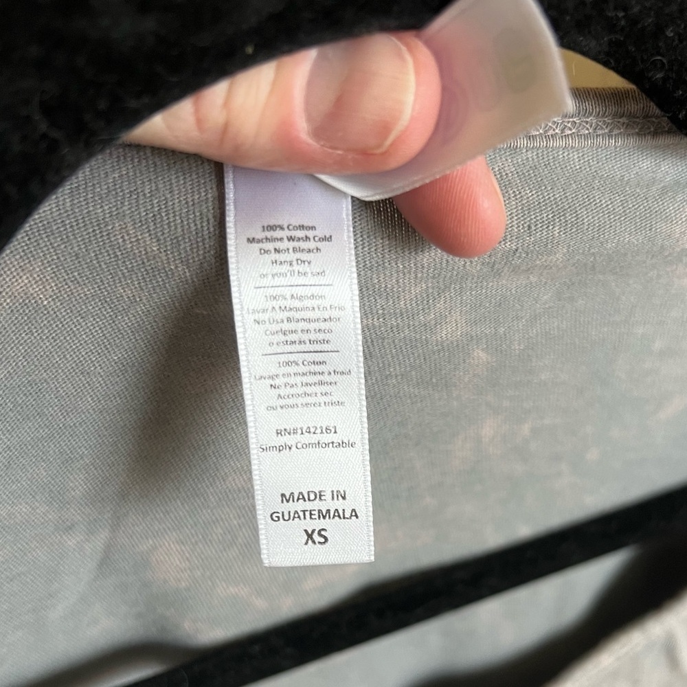 Lularoe Distressed Wash Perfect Tee - Picture 5 of 5